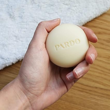 Champú sólido sin sulfatos Pardo con ingredientes naturales para cuero cabelludo sensible y rizos secos